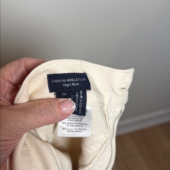 VERONICA BEARD Carson Patch-Pocket Kick-Flare Jean in Ecru size 26 - Picture 5 of 6